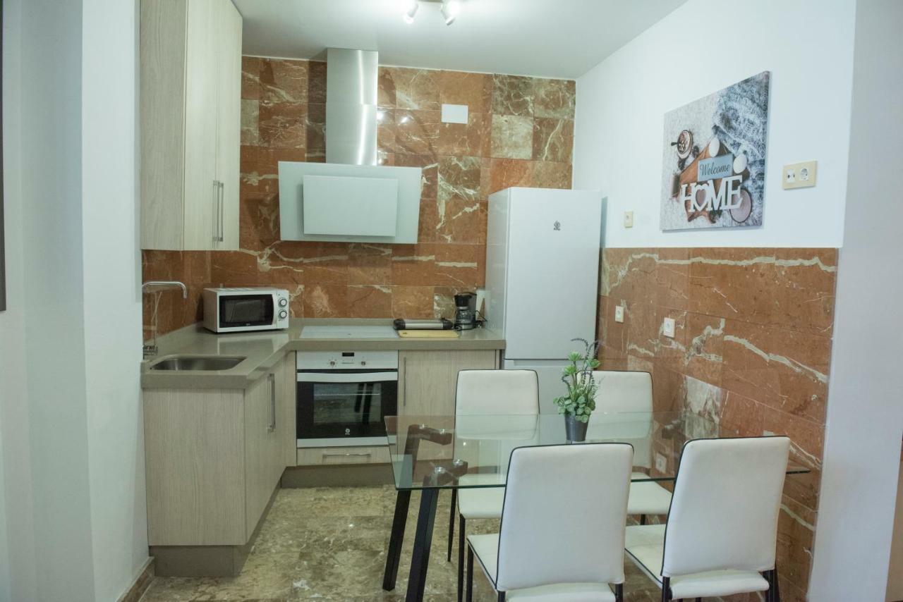 Apartamentos Luxury Puente de Triana Sevilla Exterior foto